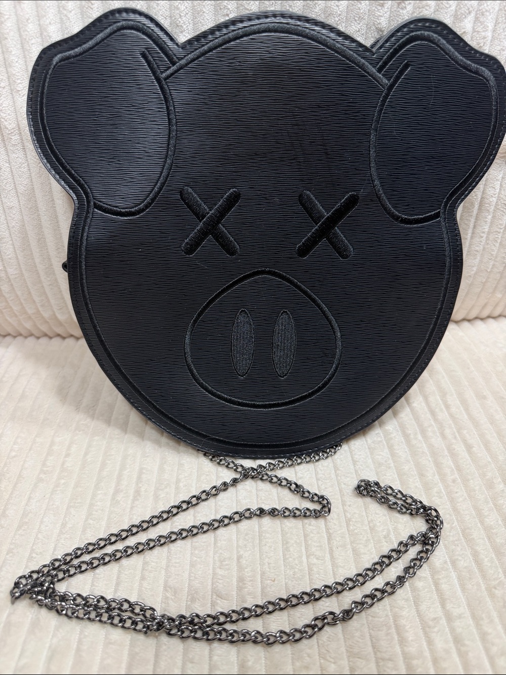 Jeffrey Star x Shane Dawson Colab - Black Pig Face Crossbody Bag w/ Chain.